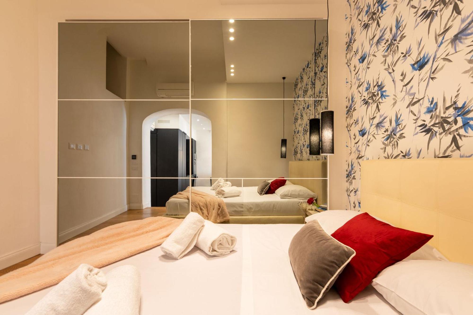 Ta - One Bedroom Luxury Apartment In The Fashion District ฟลอเรนซ์ ภายนอก รูปภาพ