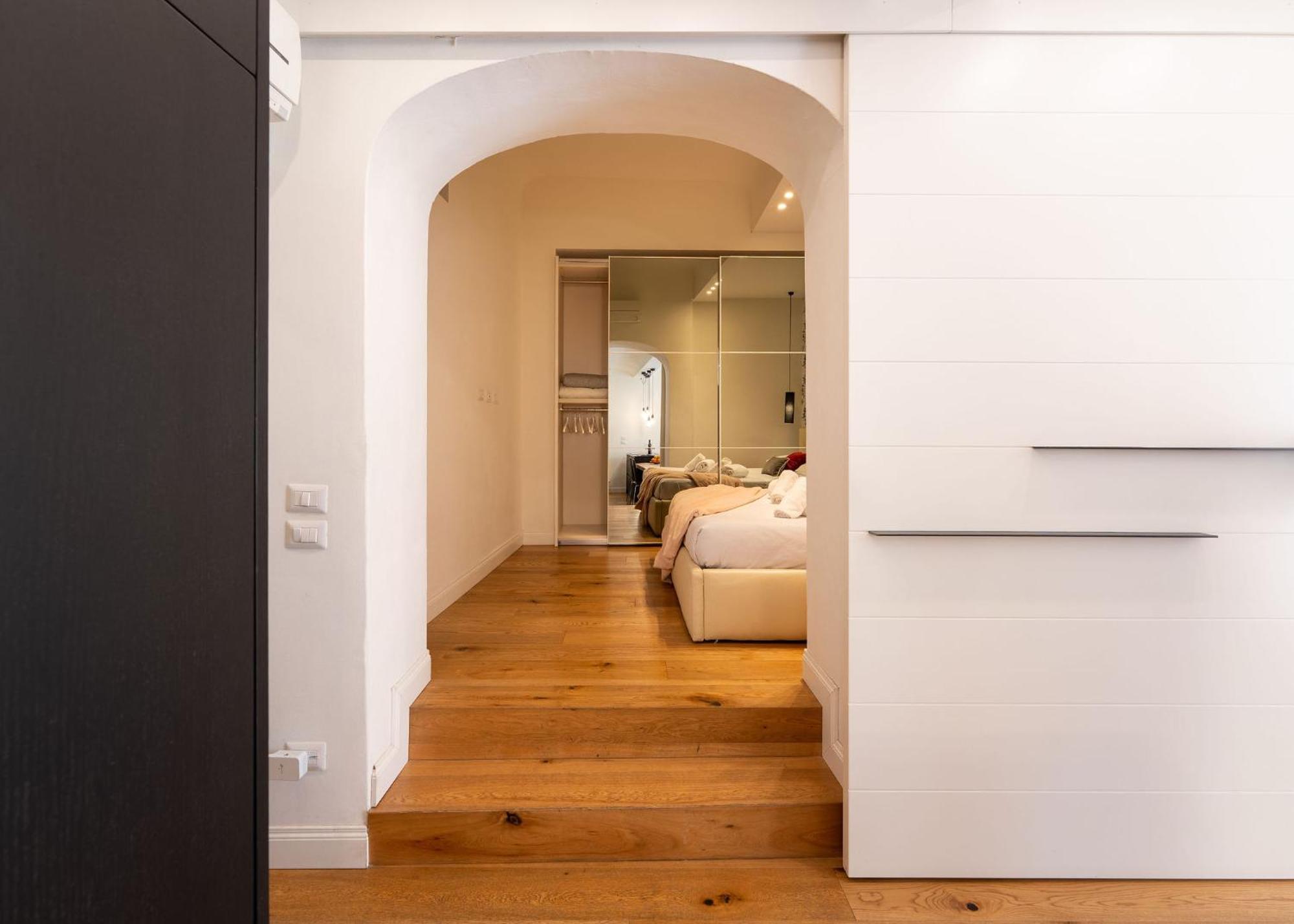 Ta - One Bedroom Luxury Apartment In The Fashion District ฟลอเรนซ์ ภายนอก รูปภาพ
